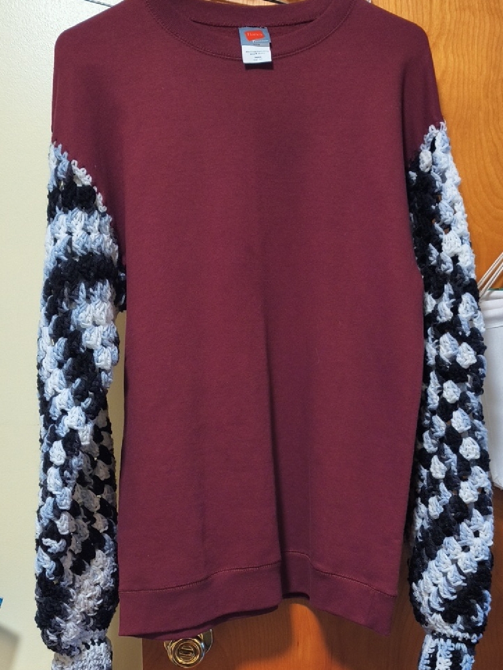 Hanes Maroon Sweatshirt with Black & White Crochet Sleeves